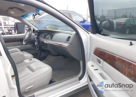 2004 Mercury Grand Marquis Gs из США, поврежденный, VIN 2MEFM74W24X654185